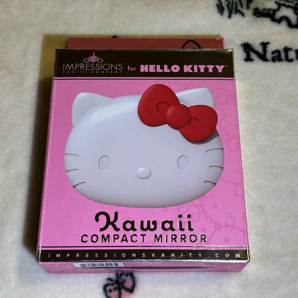 Impressions x Sanrio Hello Kitty Kawaii Compact
LED Mirror